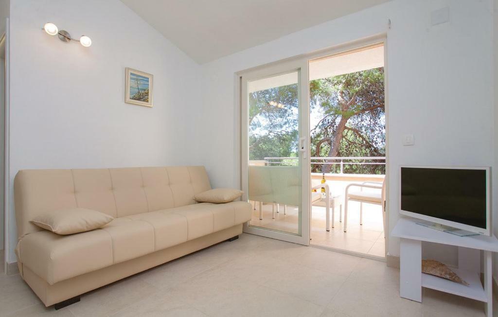 Beautiful Apartment By The Sea Prizba Exterior photo