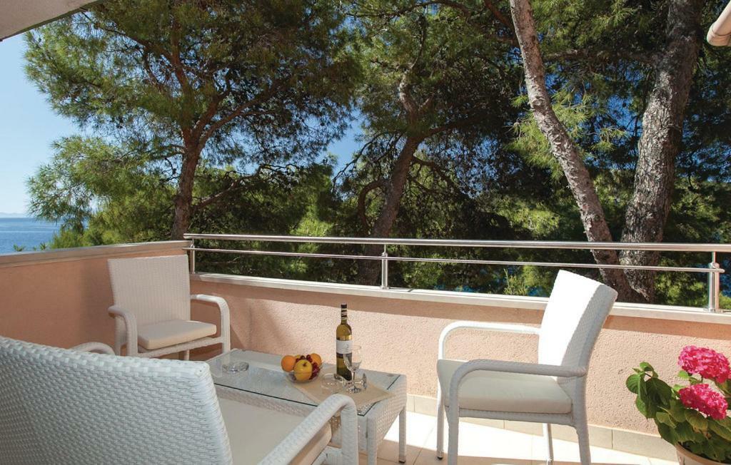 Beautiful Apartment By The Sea Prizba Exterior photo